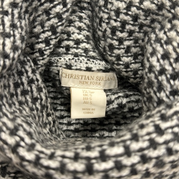 Christian Siriano sweater size Small - Picture 2 of 3